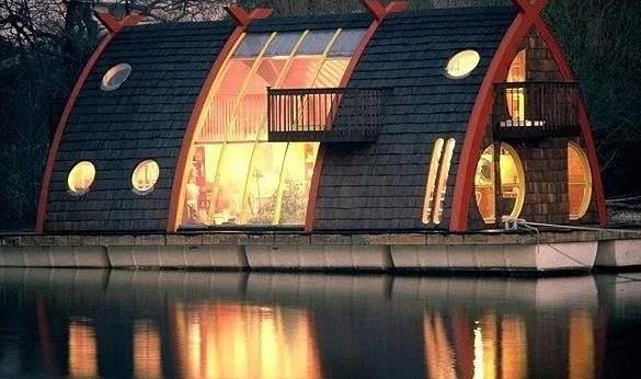 傳說中的詩和遠(yuǎn)方——船屋生活驚艷了時光！