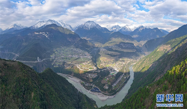 云南旅游,云南旅行社,云南團建公司,云南策劃公司,云南會議公司,怒江旅游,怒江旅行社,怒江團建公司,怒江會議公司,怒江會議會展：在云霧里的村莊 尋一個世外桃源